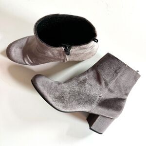 H&M Booties Womens 42 / 10 Taupe Gray Velvet Block Heel Side Zip Round Toe Boho